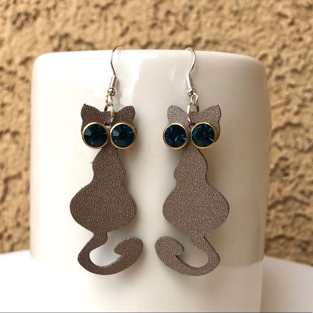 Boho Earrings Vegan Leather Cat Rhinestone NEW - Picture 1 of 5